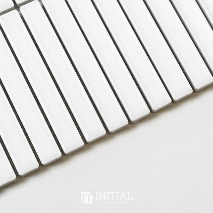 Feature Mosaic Kitkat Fairlight Straightbone Matt White 282X308 ,