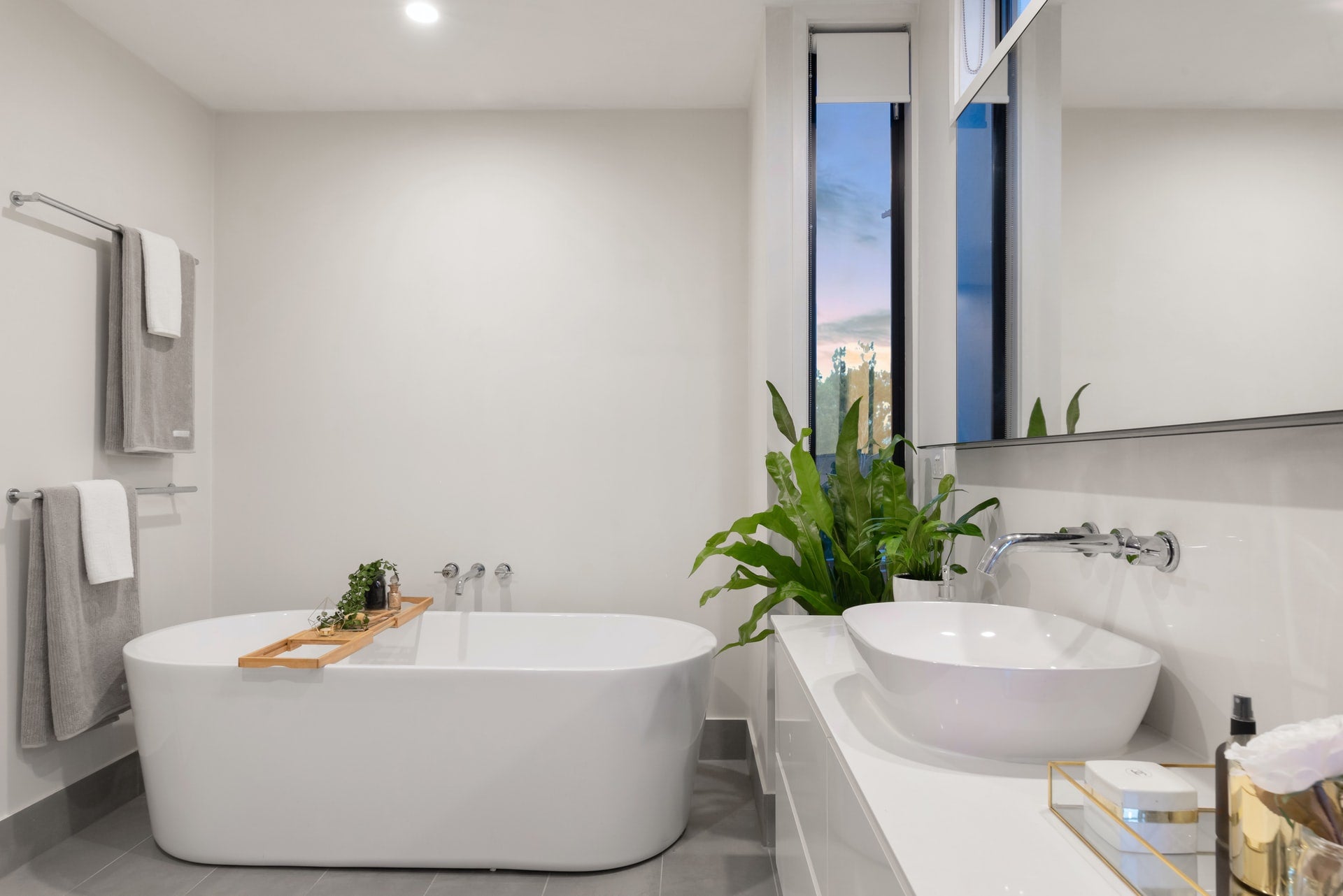 Your Handy Guide To Selecting The Right Bathtub