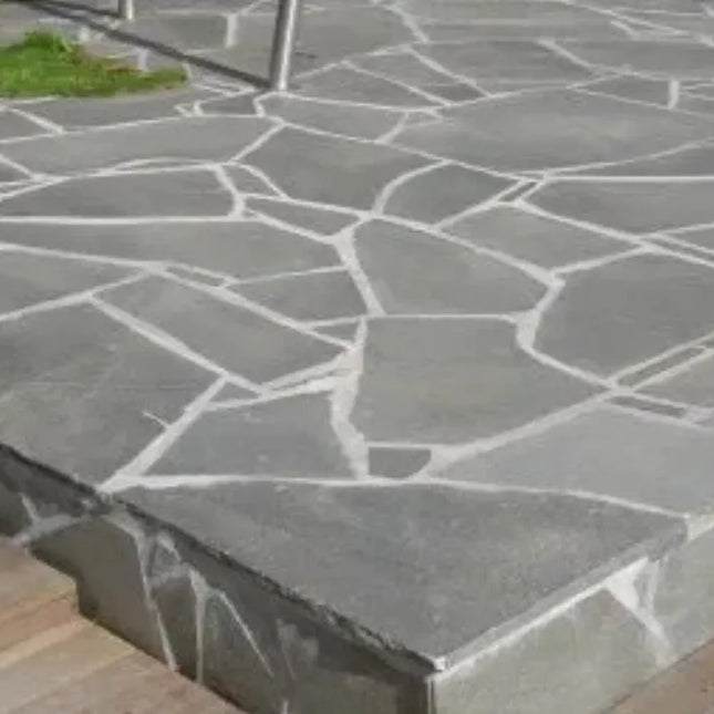 Outdoor Stone Crazy Paving Brodie Grey Limestone Random Sizes 20mm