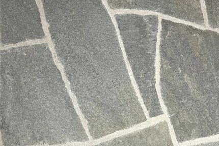 Outdoor Stone Crazy Paving Pascal Limestone Random Sizes 20mm
