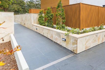 Outdoor Stone Crazy Paving Solis Sandstone Random Sizes 20mm