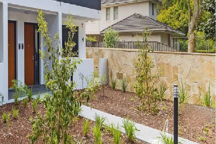 Outdoor Stone Crazy Paving Solis Sandstone Random Sizes 20mm