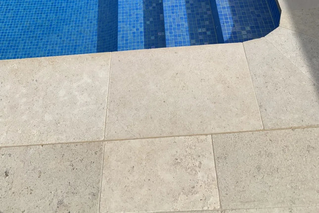 Outdoor Stone Siena Earth Tumbled and Acid Washed Limestone Paver 610X406X30