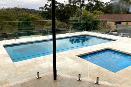 Outdoor Stone Ivory Travertine Tumbled Drop Edge 610X406X40/20 ∣ 610X406X70/30mm