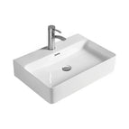 515 x 425 - 1 Taphole