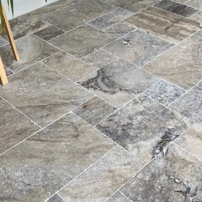 Outdoor Stone Silver Travertine Tumbled Tile French Pattern 12mm