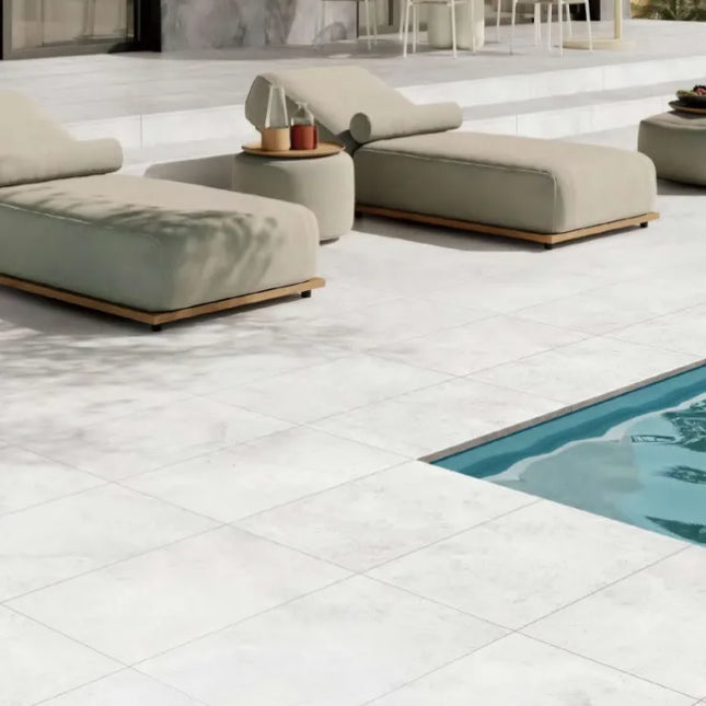 In/Out Stone Look Tudor Extra White Bullnose Pencil Edge 400X600X20