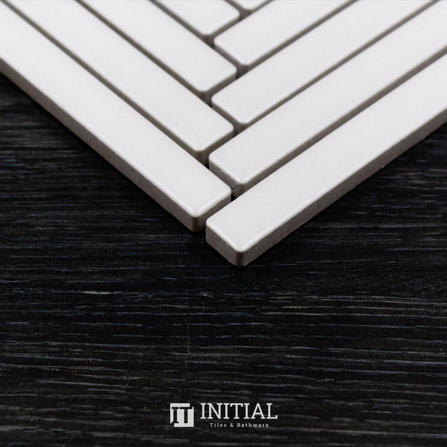 Feature Mosaic Kitkat Avoca Herringbone Matt White 266X238 ,