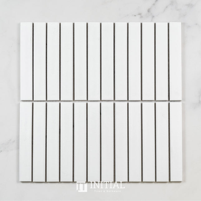 Feature Mosaic Kitkat Fairlight Straightbone Matt White 296X300 ,