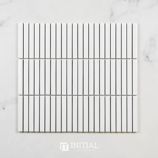 Feature Mosaic Kitkat Fairlight Straightbone Gloss White 282X308 ,