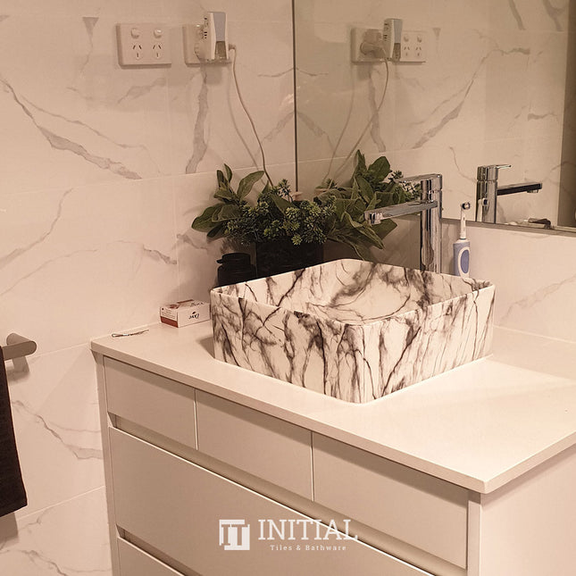 Marble Look Bathroom Wall Tile Romantic Calacatta Polished 300X600 ,