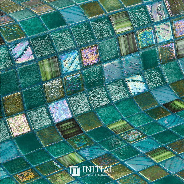 Swimming Pool Mosaic Ezzari Topping Kiwi ,