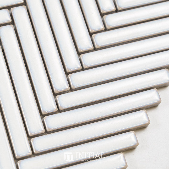 Feature Mosaic Kitkat Avoca Herringbone Gloss White 266X238 ,